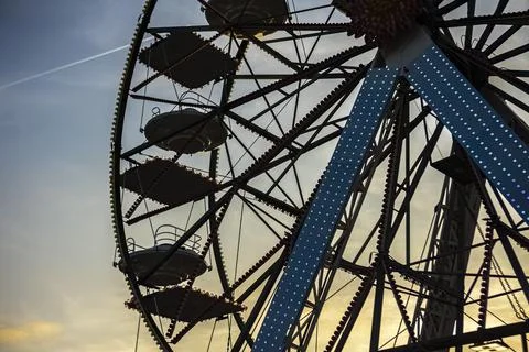 Ferris wheel funfair sunset Stockfoto's