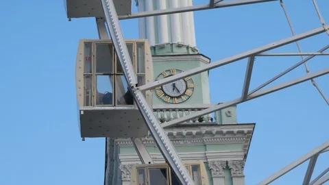 Ferris wheel in Kiev on the square Stock Footage 128010878