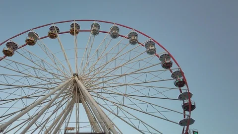 Ferris wheel in motion Stock-Footage 122634810