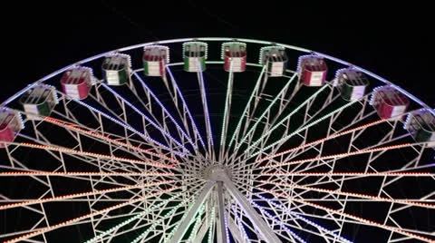 Ferris wheel at night Vidéo 24972701