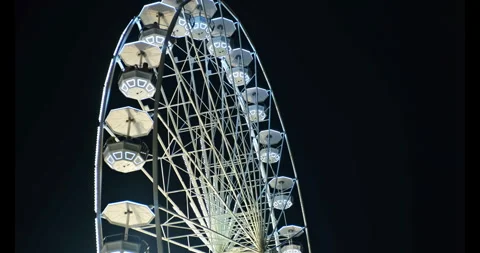 Ferris wheel at night 스톡 동영상 246677702