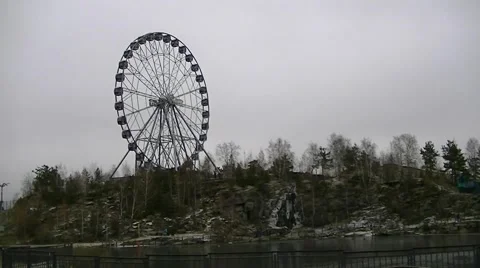  	Ferris wheel in the park Stock Footage 58849086