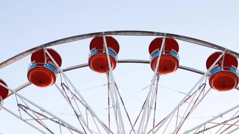 Ferris wheel rotating Stock Footage 162087815