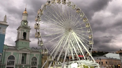Ferris wheel on the square in Kiev. Stock Footage 95528272