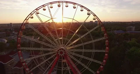 Ferris wheel at sunset in Kharkov Stock Footage 152994477