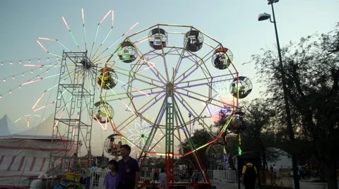 Ferris wheel, theme park, time lapse Video stock 60964741