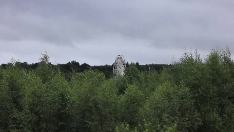 Ferris wheel zooming in Stock Footage 93895375