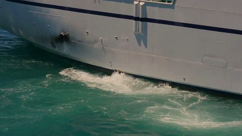 Ferry boat docking, engine working and foaming water Video stock 77117481