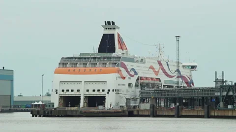 Ferry closeup 스톡 동영상 44055052