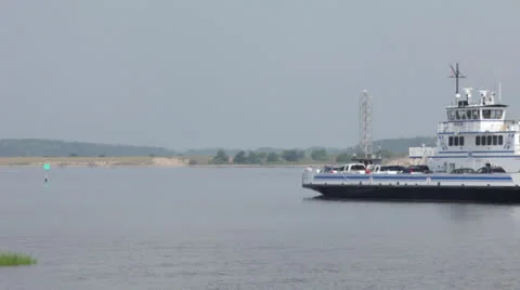 Ferry departs 2 Stock-Footage 24429029