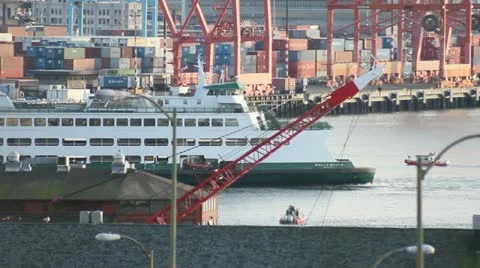 Ferry Docking Stockbeeldmateriaal 10900121