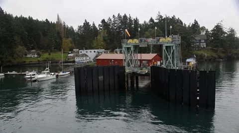 Ferry docking on Shaw Island Stock-Footage 40051266