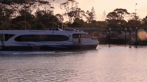 Ferry leaving station Stock Footage 39940159
