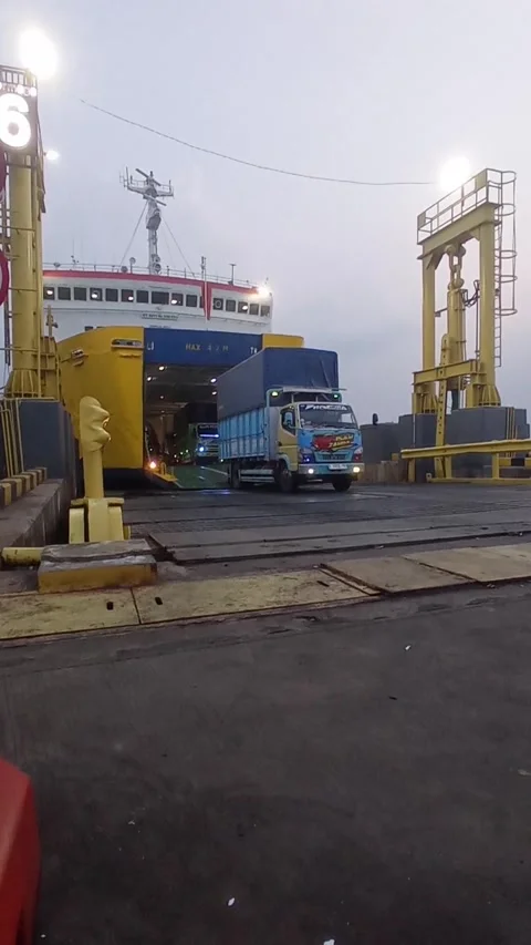 A ferry is loading and unloading at Merak Port, June 21, 2026. Stock Footage 337933422