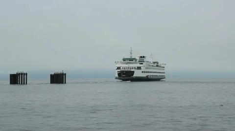 Ferry in motion 動画素材 20621540