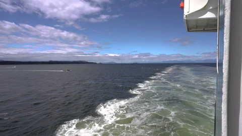 The ferry sails on the lake. Traces of the ship. Navigable lake 스톡 동영상 150683864