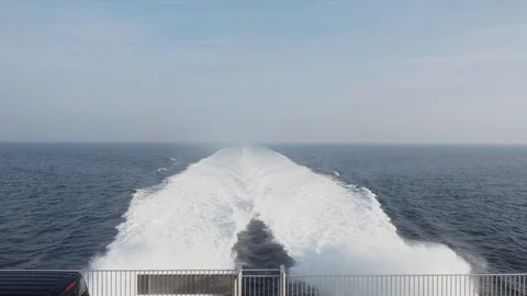 Ferry tail waves Video stock 106669377