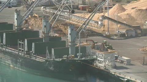 Fertilizer ship unloading timelapse Stock Footage 861736