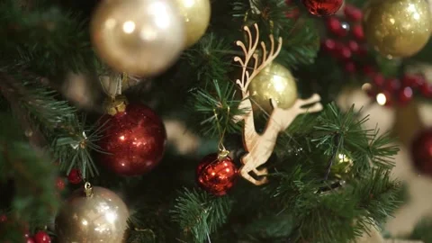 Festive decorated tree Stock Footage 159896764