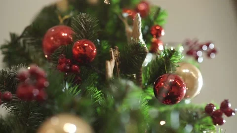 Festive decorated tree Stock Footage 159896786