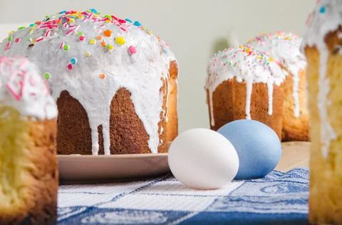 Festive Easter cakes with decorations and easter eggs Stock Photos