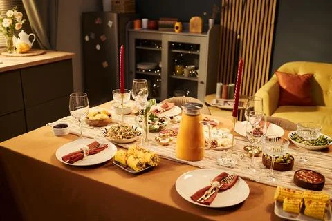 Festive Holiday Table Setting Serving Thanksgiving Dinner Stock Photos