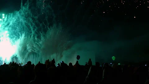 Festive night fireworks. 動画素材 106833070