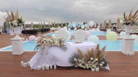 Festive table for bride and groom Stock-Footage 146387157