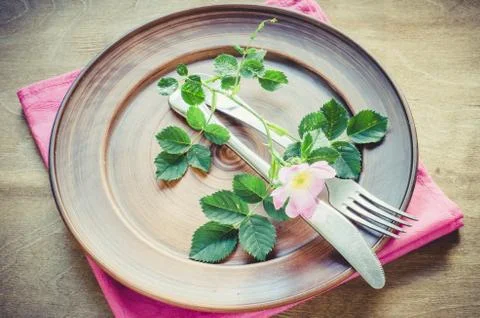 Festive Table setting with pink flowers. 스톡 사진