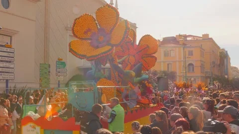 Fete du Citron citrus float parade in Menton Video stock 331335421