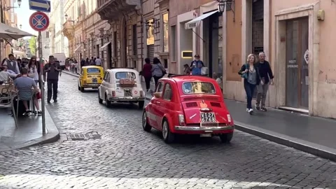 Fiat on the streets of Rome. Video stock 229847829