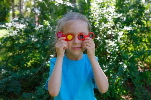 A fidget spinner popular toy Stock-Fotos