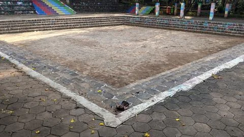 The field is made of steps inside 库存照片