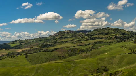 Field in Tuscany, Timelapse. Stock Footage 37569830