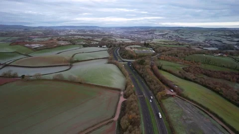 Fields and Gallows Gate Roundabout shrouded in frost, Torquay, Devon, Englan 動画素材 225867817