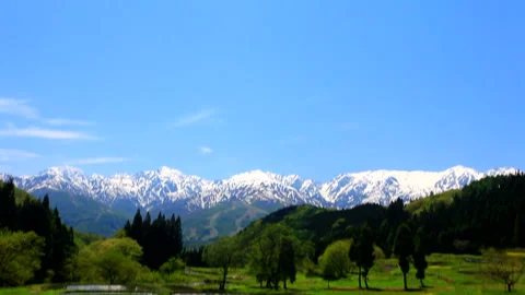 Fields of Rapeseed, Countryside, Mount Goryudake, Mount Kashimayari, and the Vidéo 330303244