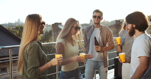 Fiends on Rooftop Disco Party 動画素材 116493786