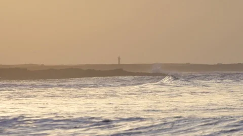 Fierce waves rising in the ocean at dusk Video stock 86171545