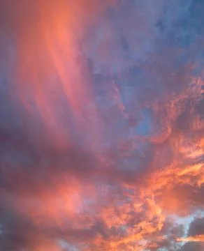 Fiery sunset with orange clouds Fotos de archivo