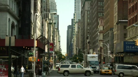 Fifth Ave ZoomOut Stock Footage 156352