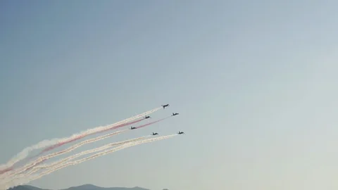 Fighter jet doing demonstrations at air show Stock Footage 122558068