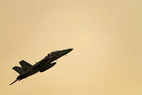 Fighter jet flyover during the Pitch Black Exercise 2024 in Darwin Stock Photos