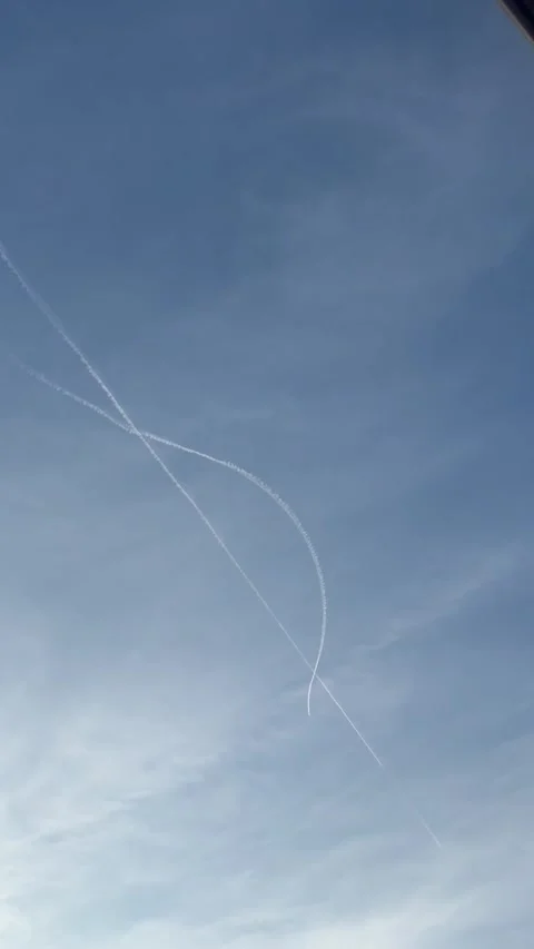 Fighter Jets Scramble to Intercept Aircraft After Reported Bomb Threat, Leiceste 库存影片 341362046