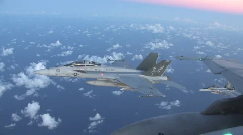 Fighter plane squadron 動画素材 51235464