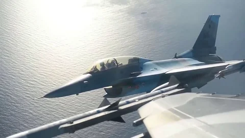 Fighting Falcon in Flight  Stock-Footage 85107902