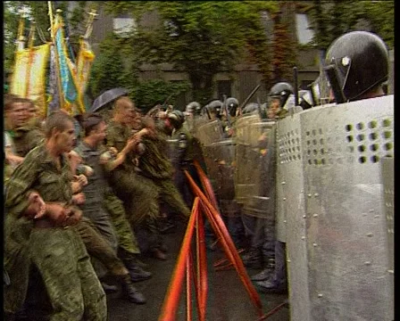 Fights with police Stock Footage 68949295