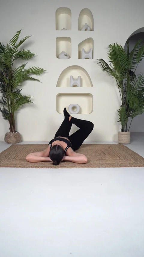 Figure 4 , hip mobility exercise Stock Footage 314186303