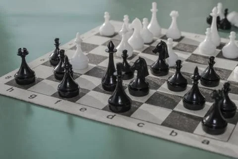 Figures on the chessboard. Foto stock