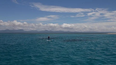 Fiji - Paddleboarding Vídeo Stock 104921531