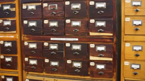 Filing cabinet closeup camera movement Video stock 170873601